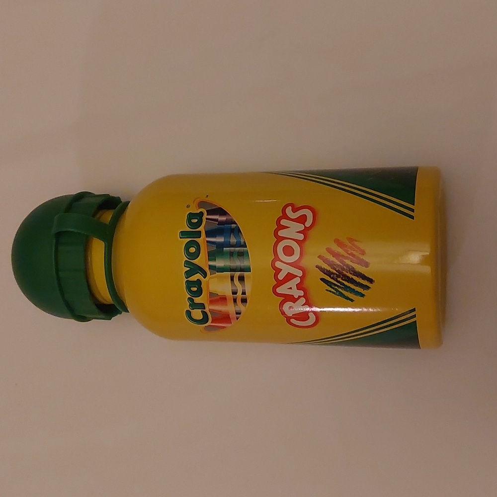 9oz Crayola water bottle